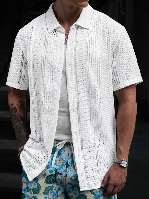Manfinity CasualCool Herrskjorta med texturerad jacquard, vit kortärmad topp med textur, casual vardagsoutfit för pendling