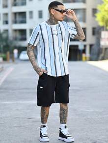 Devon Thys 男士简约百搭条纹字母印花短袖休闲T恤 - 藍色 - 查看 1