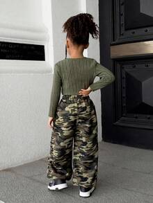 SHEIN Young Girl Sporty Casual Knit Long Sleeve Top And Camo Print Long Pants 2Pcs Set - Multicolor - View 2