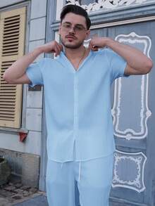 LEOGASHI LEOGASHI 2 件男士休闲纯色纹理短袖衬衫和抽绳腰宽松直筒裤套装，男士两件套服装，男士服装，男士套装，男士衬衫套装男士夏季服装男士衬衫套装男士两件套，舒适服装 - 淺藍色 - 查看 2