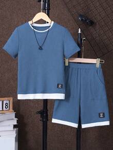 SHEIN Vacaura Setelan Kasual 2 Potong Kaos Lengan Pendek dan Celana Pendek Motif Huruf untuk Anak Laki-Laki Usia Remaja. - Dusty Blue - View 3