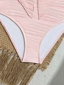 SHEIN Bikini Model Kamisol untuk Remaja Putri, Warna Pink dengan Motif Bunga Besar, Set Bikini 2 Potong, Baju Renang Liburan untuk Musim Semi dan Musim Panas - Berwarna merah muda - View 4