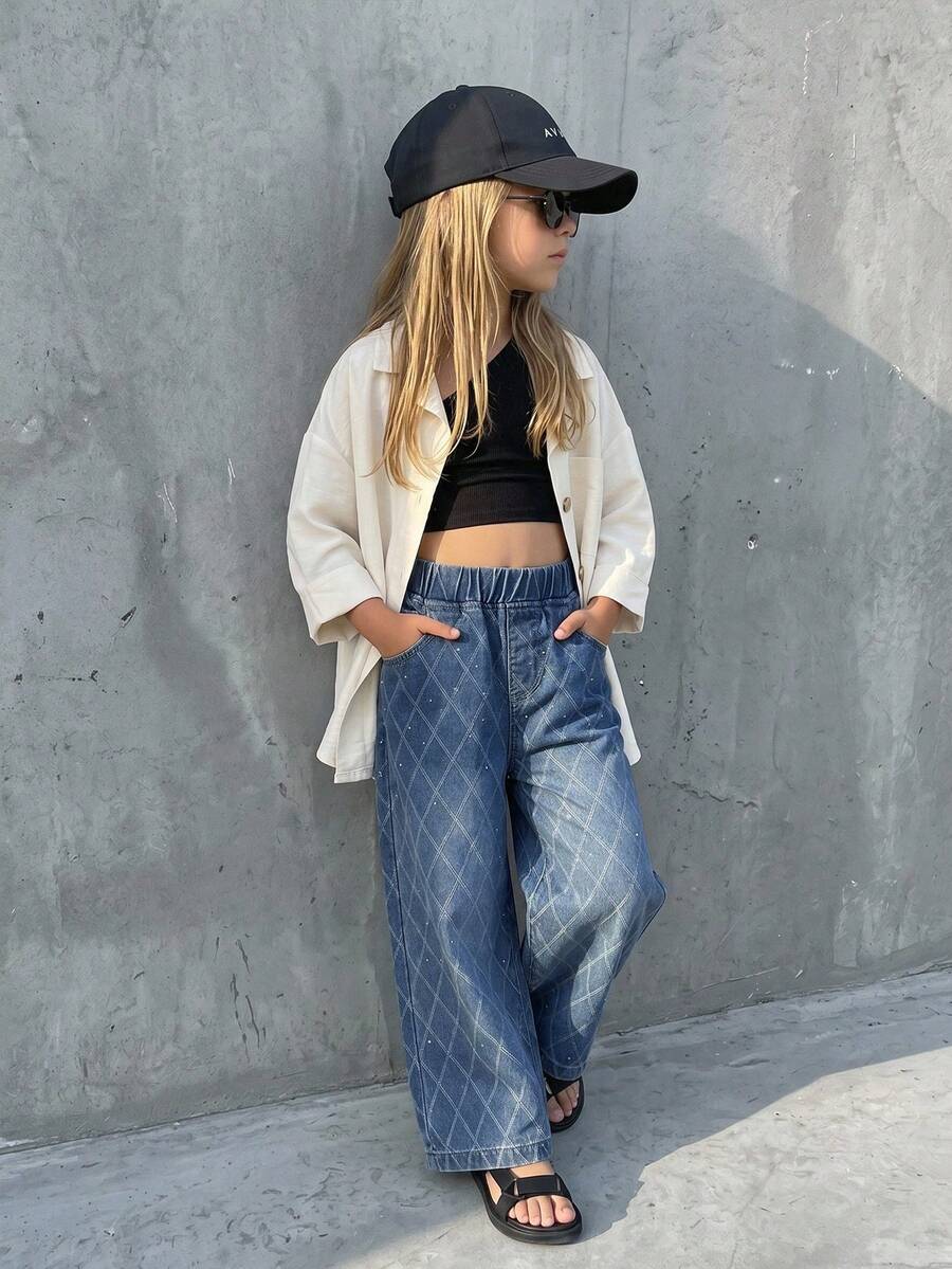 DAZY Young Girl Rhinestone Design Washed Textured Pocket Denim Jeans - Dark Wash - View 1
