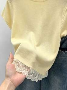 Franclia 女款春季/早春新款套頭針織毛衣上衣，黑白條紋拼接蕾絲拼接短袖，休閒百搭韓系法式優雅風 - 黃色 - 查看 7