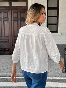 SHEIN PariChic 法式浪漫優雅純棉鏤空刺繡鈕扣女款襯衫 教師節 辦公室 早午餐 白色 秋季 - 白色 - 查看 2