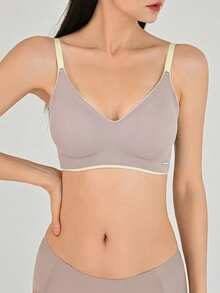 DAZY Women's Colorblock Adjustable Strap Minimalist Bra - Purple - View 5