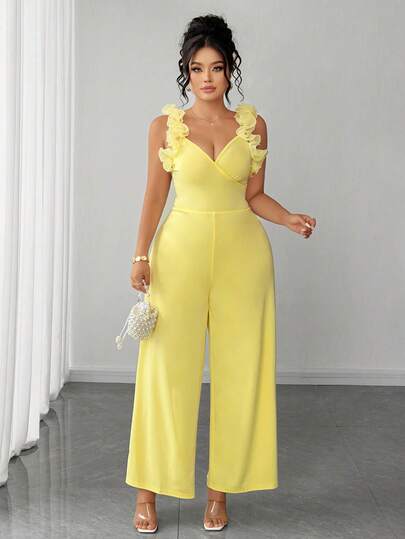 Elenzga Mono amarillo de talla grande para mujer con tirantes con volantes 3D, cuello en V, cintura alta y pantalones de pierna ancha, mono amarillo de talla grande sin mangas con cuello en V y volantes, pantalones de pierna ancha con drapeado y cintura alta, mono de estilo de vacaciones de verano con efecto adelgazante, atuendo casual para viajes