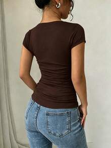 Rafferiza 時尚修身落肩袖U領腰部抓皺高彈力針織白色春夏女款T恤 - 棕色 - 查看 2