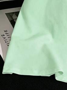 Rafferiza Petite 女款素色極簡圓領短袖T恤，適合日常休閒穿著 - 薄荷綠 - 查看 5