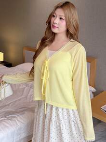Bijouette Blus Wanita Ukuran Besar Warna Polos Leher V dengan Hiasan Renda dan Tali di Depan, Atasan Kuning, Atasan Musim Panas - Kuning - View 5