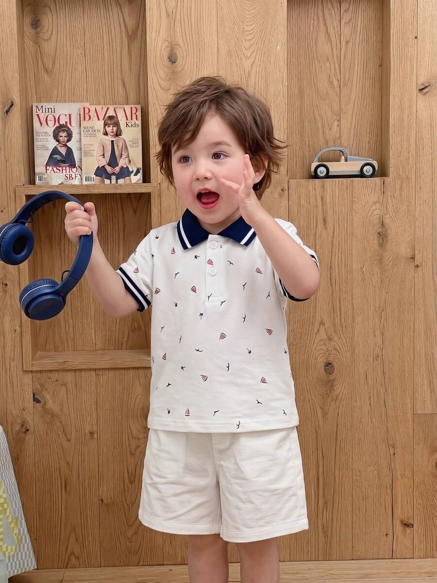 SHEIN 幼儿男童休闲条纹装饰半开襟纽扣领短袖polo衫,适合日常穿着、度假、夏季穿着,3个月-3岁 - 藍白色 - 查看 1