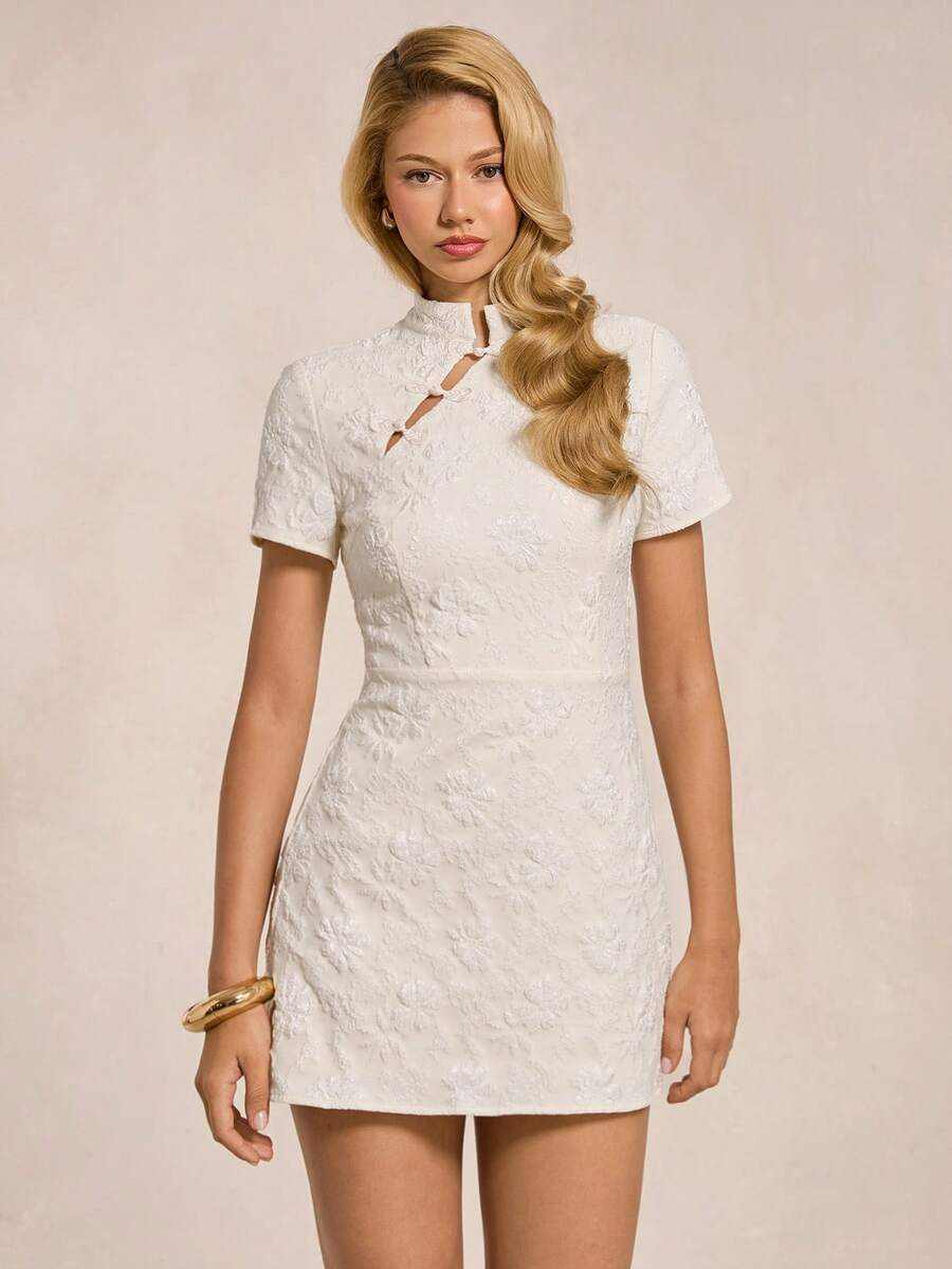 SHEIN BAE Đầm ngắn tay cánh hoa dệt jacquard màu mơ cải tiến, kiểu dáng Trung Hoa cổ điển ngọt ngào, thích hợp cho mùa xuân/hè. - Màu be - Xem 1