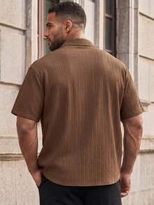 COMVAIL Camisa básica casual de manga corta con botones para hombres de talla grande, ideal para vacaciones - Marrón - Ver 2