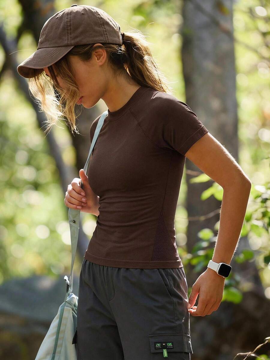 In My Nature Camiseta deportiva de manga corta ajustada de unicolor para exteriores - Marrón - Ver 1