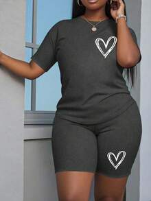 Maweii Conjunto de 2 piezas de camiseta y pantalones cortos con estampado de corazones talla grande - Gris Oscuro - Ver 3