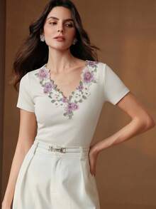Anewsta Women's New Elegant French Romantic Floral Hollow-Out Embroidery Rhinestone V-Neck Short Sleeve Blouse, Summer - White - View 8