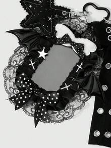 ROMWE Goth 1個Y2k甜酷辣妹重工業個性暗黑風哥德黑白織帶金屬氣孔波點手工蝴蝶結白色仿珍珠布料星星印花立體填充星銀色十字架PVC惡魔蝙蝠翅膀蓬鬆雲朵翅膀鏤空蕾絲網格百褶蕾絲黑色壓克力卡套校園卡ID卡套星卡套工業卡套DIY愛心鑰匙圈包包吊飾，適合上班族、學生、派對情侶、姐妹、女友、女孩 - 黑白色-17 - 查看 7
