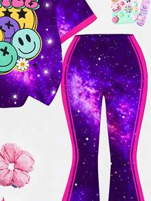 SHEIN 1套女童幼兒紫色星空笑臉印花短袖上衣＋配套喇叭褲套裝，休閒兩件式穿搭，適合上學／外出，夏季／春秋 - 彩色 - 查看 5
