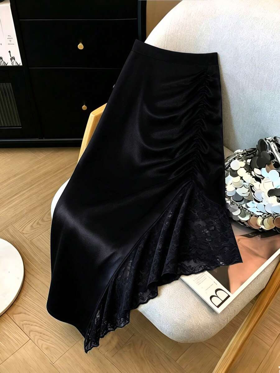 GlowEve CURVE Plus Size Women's Lace Patchwork Pleated Casual Versatile Daily Outing Skirt - Black - View 1
