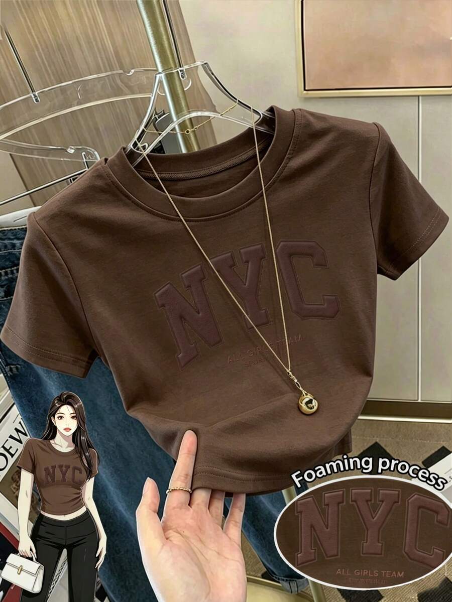 SHEIN 夏季休閒字母壓花短版T恤 - 咖啡棕 - 查看 1