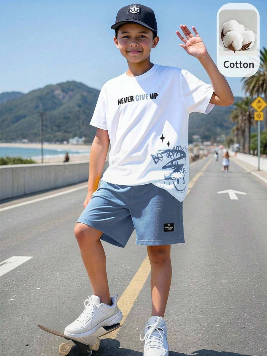SHEIN 2件組青少年男孩休閒學院風可愛圖案圓領T恤與短褲套裝,適合通勤、上學、日常休閒出遊、運動,春夏季適用 - 藍色 - 查看 1