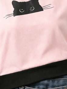 SHEIN 青少年女孩時尚休閒 2 合 1 街頭風 T-Shirt，這款 T-Shirt 適合打造時尚造型，正面印有貓咪圖案，露肩短袖設計，適合夏季娛樂與休閒活動、購物和拍照。 - 粉色 - 查看 3