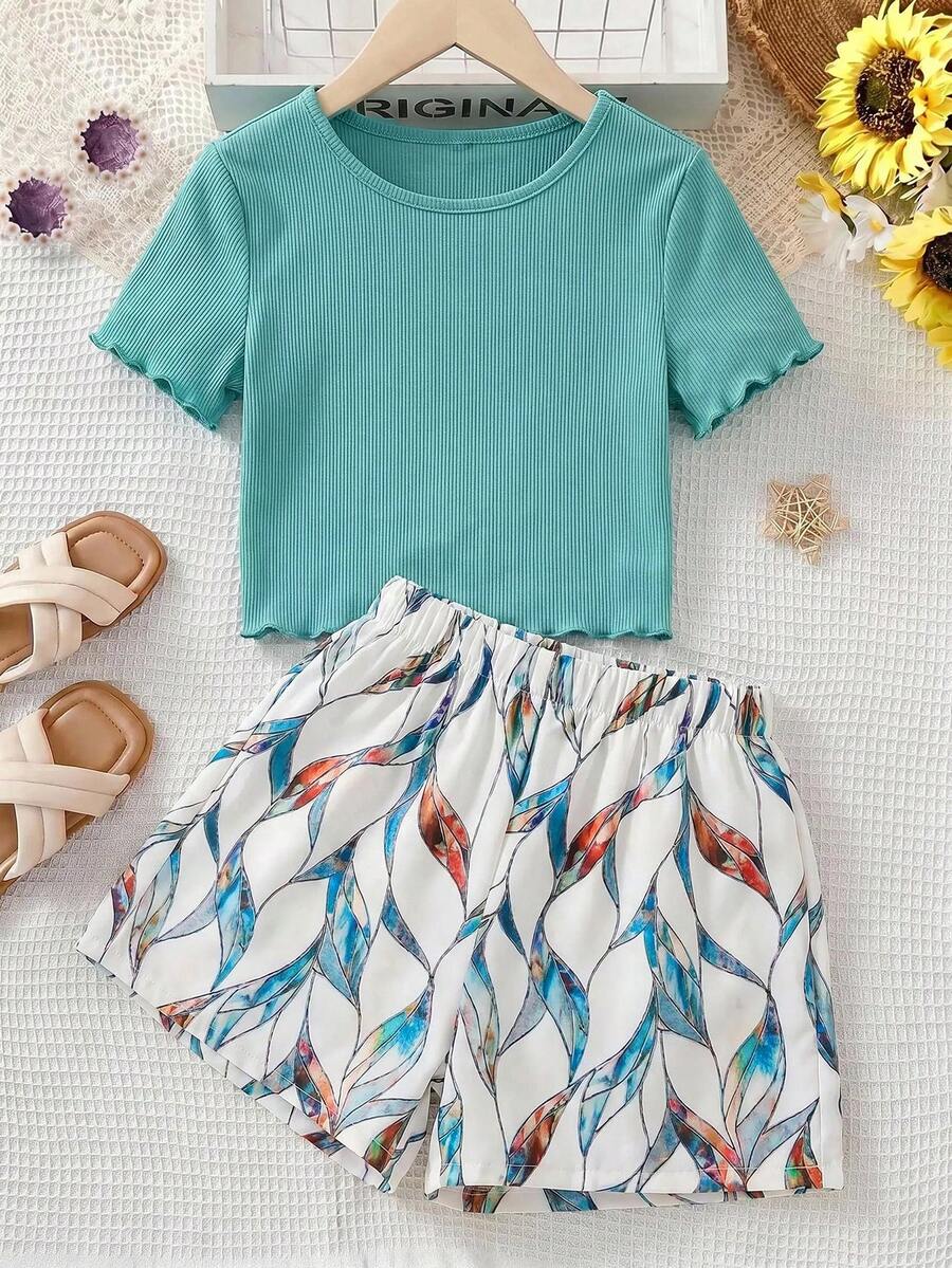 Setelan Kaos Anak Perempuan Remaja Motif Bunga Kecil Hijau Kasual untuk Liburan, Leher Bulat Lengan Pendek Rajut Bergaris dengan Hem Berkerut dan Celana Pendek Motif Geometris 2pcs, Cocok untuk Pemakaian Sehari-hari, Liburan Pantai - MultiWarna - View 1