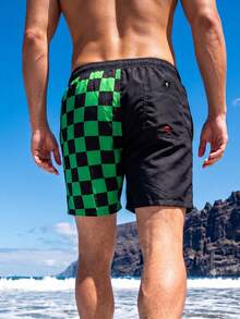 Manfinity KASUA Men's Checkered Print Drawstring Waist Beach Shorts - Green - View 2