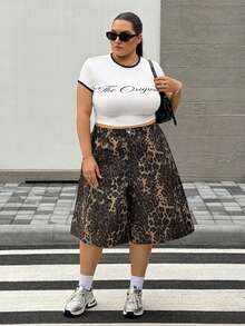 SHEIN CURVE+ 女款大尺碼時尚休閒寬鬆口袋設計短褲，度假、夏季、海灘短褲、嘉年華服裝、夏季、外出、休閒、海灘度假 - 綠色 - 查看 7