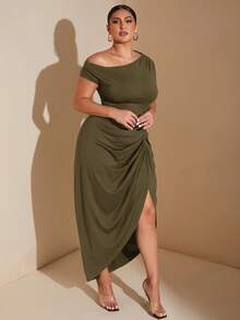 SHEIN BAE Plus Size Women's Solid Color One Shoulder Ruched Side Slit Fitted Dress - Army Green - View 6
