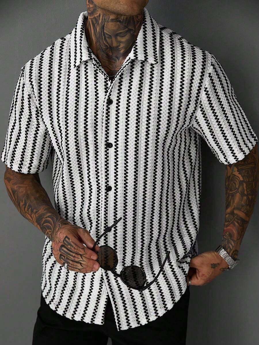 SLATEMANN Men's Black & White Textured Jacquard Striped Casual Holiday Short Sleeve Shirt - Black and White - View 1