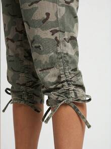 SUMWON WOMEN Camo Carpenter Capri Pants With Ruched Drawstring Hem And Cargo Pockets Summer Street Style - Beige - View 4