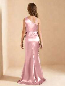 Gaun Formal Pink untuk Anak Perempuan Remaja, Gaun Panjang Berpotongan Pas Badan dengan Belahan dan Hiasan Ruffle, Kain Ringan dan Lembut, Cocok untuk Liburan, Upacara Wisuda, Kembali ke Sekolah, Musim Pernikahan, Berbagai Pesta Dansa dan Acara Formal. - Berwarna merah muda - View 2