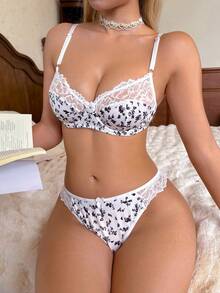 CottageSlumber 2pcs Lace Patchwork Printed 3D Bow Decor Bra And Panty Set - Black and White - View 4