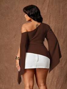 Rustia Plus Size Women's Solid Color Spicy Style One Shoulder Fashion Top Fall - Brown - View 2