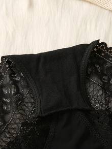 Divavoom Plus Size Black Plain Contrast Lace High Waisted Panties With Medium Stretch Fabric For Women - Black - View 6