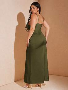 SHEIN BAE 大尺碼女款素色休閒派對細肩帶洋裝 - 軍綠色 - 查看 5