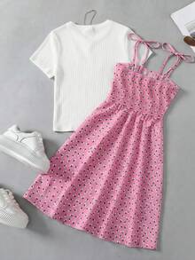 SHEIN Essnce 大尺碼女款春夏時尚休閒彈性舒適日常白色休閒短袖T恤與黑色碎花印花細肩帶貼身短洋裝兩件套，夏季穿搭，曲線可愛套裝 - 粉色 - 查看 2