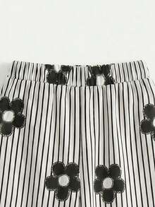 SHEIN Genkimix Kids 少女仿珍珠蝴蝶結裝飾短袖T恤與長褲休閒兩件套 - 黑與白 - 查看 6