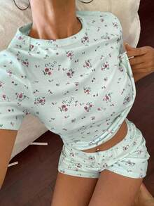 Livesso Sweet Floral Short Sleeve T-Shirt And Short Pajama Pants 2pcs Set Summer Outfit Women's Pajama Set - Olive Green - View 4