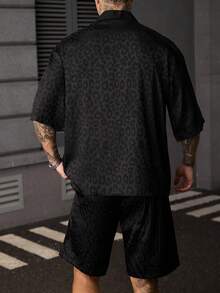Genlund 男士日常成熟度假休閒外出必備風格豹紋紋理布料和服襯衫與短褲套裝，假期 - 黑色 - 查看 2