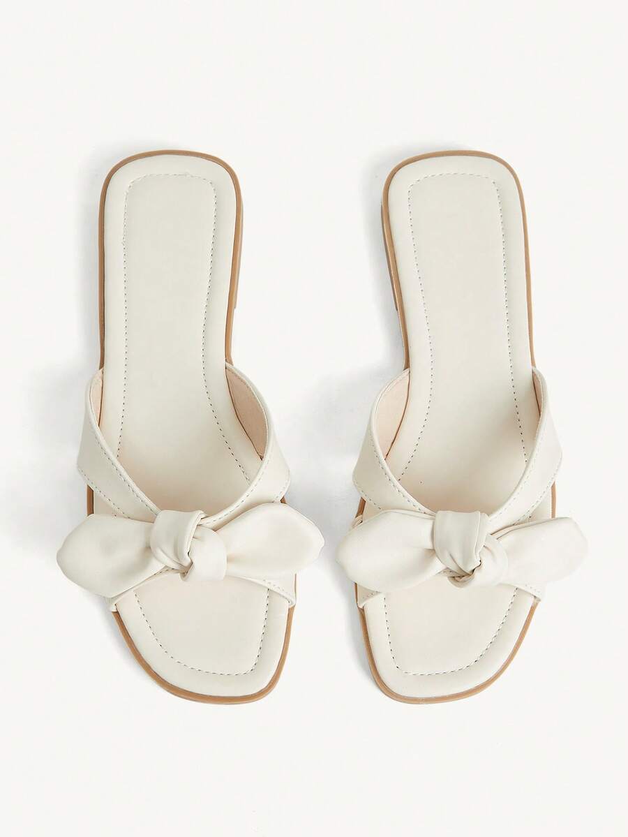 CUCCOO CHICEST Off-White 女款蝴蝶結綁帶涼鞋 夏季新款 方頭平底軟底百搭鞋 - 米白色 - 查看 1