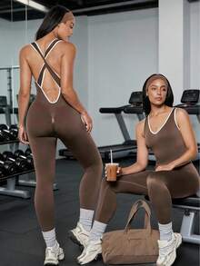 Voyena 1 Stück feuchtigkeitsableitende Basic Frauen Große Größen Sport Kontrast Saum Tiefer V-Ausschnitt Jumpsuit / A-2015 nahtloser Jumpsuit Hose, geeignet für Fitness/Yoga (Braun) - Braun - Übersicht 2