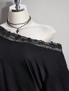 SHEIN ICON Plus Size Y2K Vintage Asymmetric Shoulder Lace Patchwork Loose T-Shirt - Black - View 4