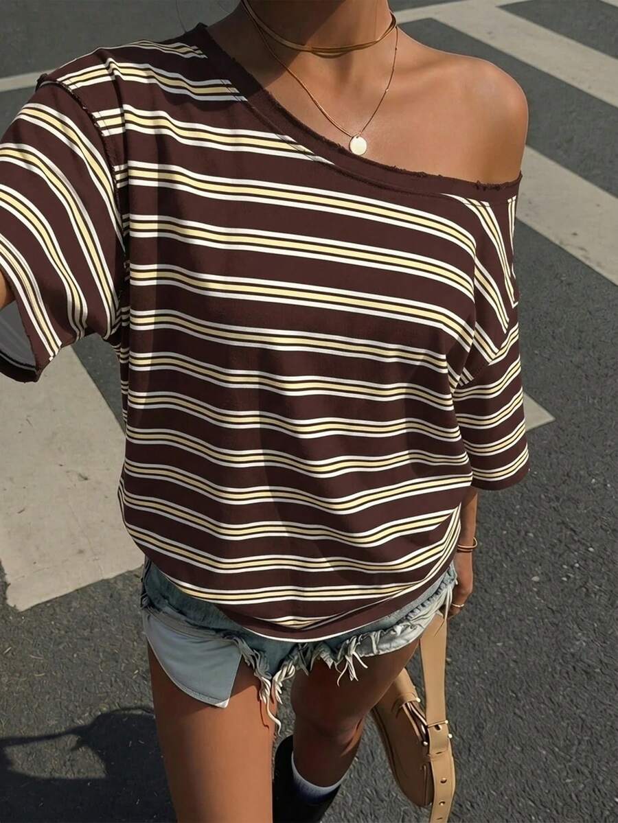 Muchica Casual Minimalist All-Over Print Off-Shoulder Dropped Shoulder Short Sleeve Loose Women's T-Shirt Suitable For Summer - Multicolor - View 1