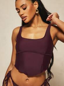 MISSGUIDED X Carli Bybel 束身衣風格短版比基尼套裝，方領、標準肩帶、側綁繩泳褲，適合夏季海灘 - 酒紅色 - 查看 6