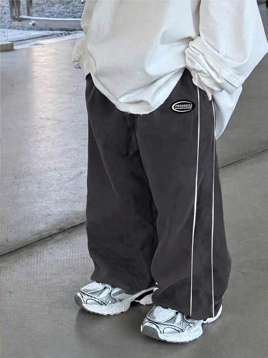 兒童青少年男孩直筒長褲,運動休閒學院風,百搭時尚簡約實用,柔軟舒適,附裝飾抽繩與腰部繩索,適合日常穿著、上學、外出、運動,春夏秋冬四季皆宜 - 深灰色 - 查看 1
