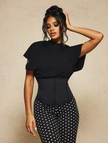 MISSGUIDED X Carli Bybel 收腰束身胸衣式T恤上衣，繫帶細節、結構化骨架、短版、荷葉袖 - 黑色 - 查看 5