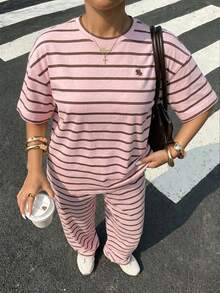 Muchica 女款休閒寬鬆T恤與長褲套裝，夏季穿搭，美式復古條紋，適合日常通勤、約會、派對、秋冬春夏、聖誕節、新年、感恩節、婚禮、海灘、畢業典禮，時尚優雅休閒，適合外出約會與通勤 - 彩色 - 查看 2