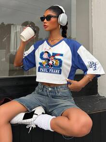 Muchica Paul Frank X SHEIN 女款夏季短袖V領IP聯名配色字母印花休閒短版落肩袖T恤，適合世界盃、比賽日、運動休閒、大學穿搭、畢業季、開學季、度假季 - 彩色 - 查看 6